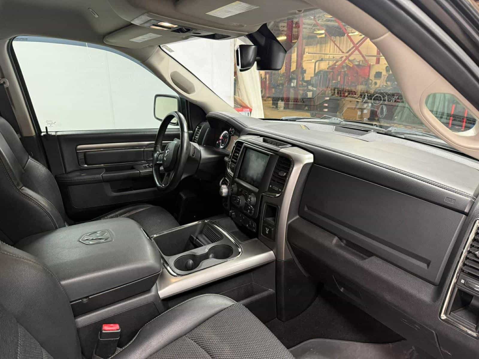 Image 10 RAM 1500 Sport 2018