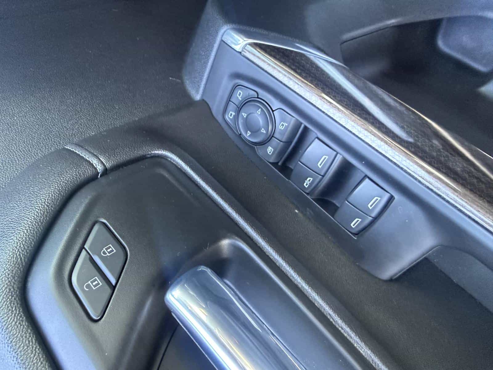 Image 11 Chevrolet Silverado LT 2020