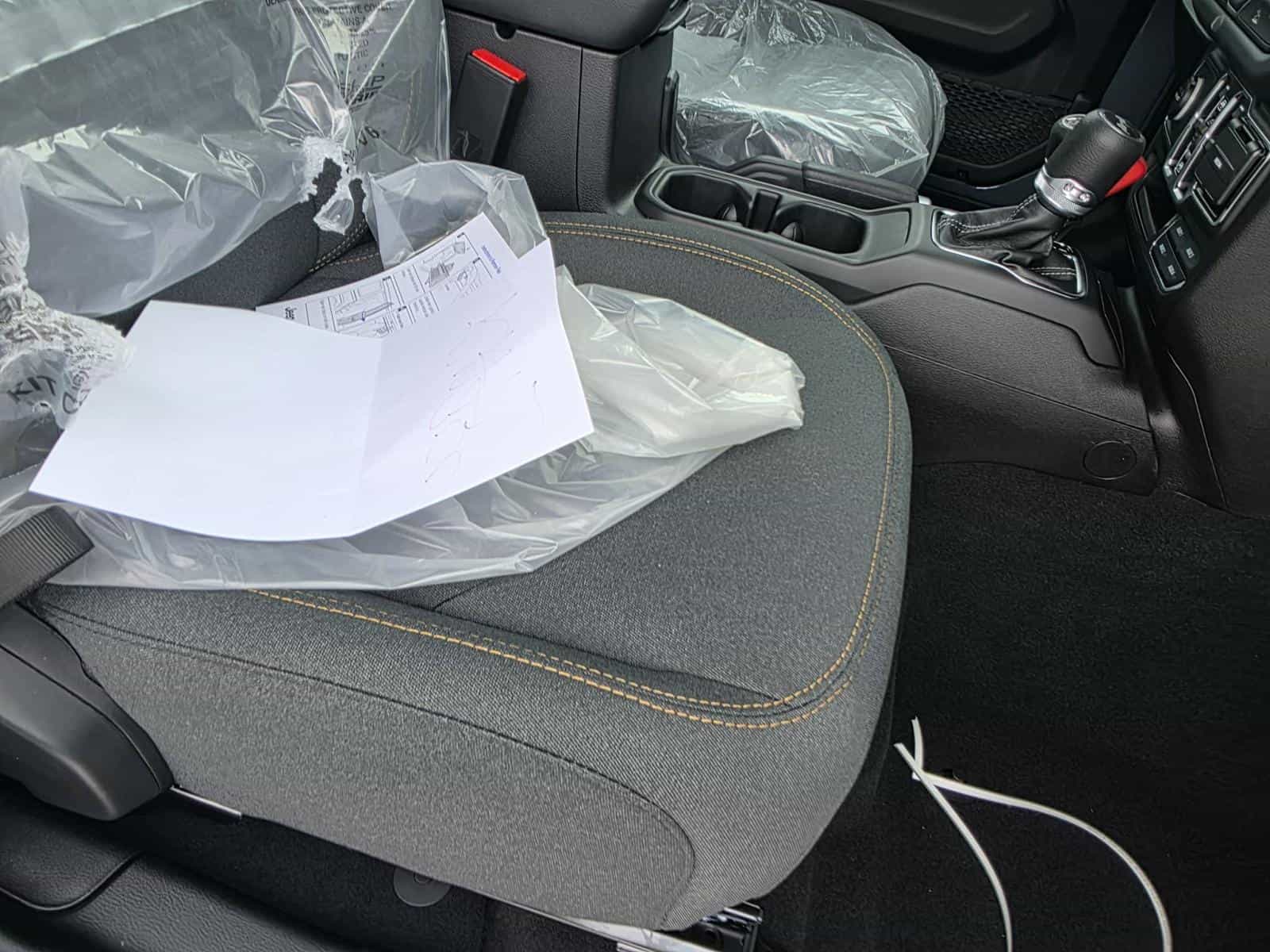 Image 5 Jeep Wrangler 4 Door Sahara 2026