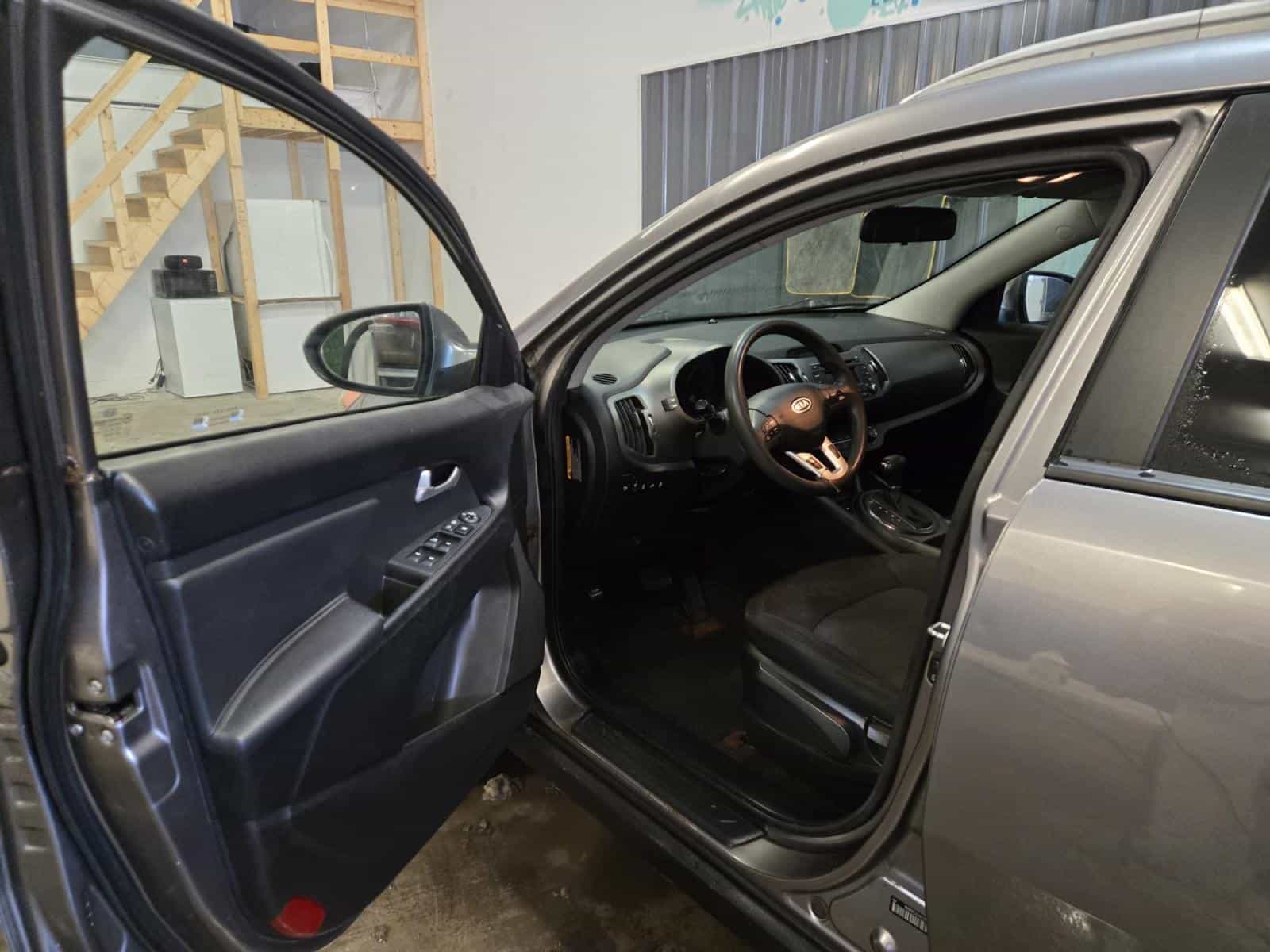 Image 8 Kia Sportage LX 2012