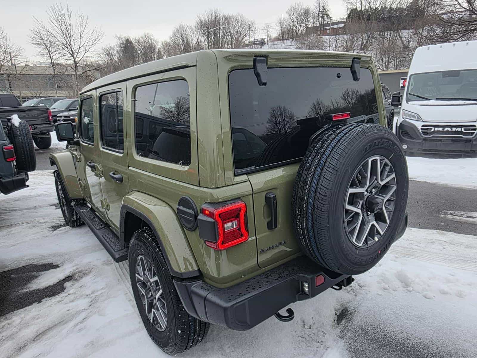 Image 4 Jeep Wrangler 4 Door Sahara 2026