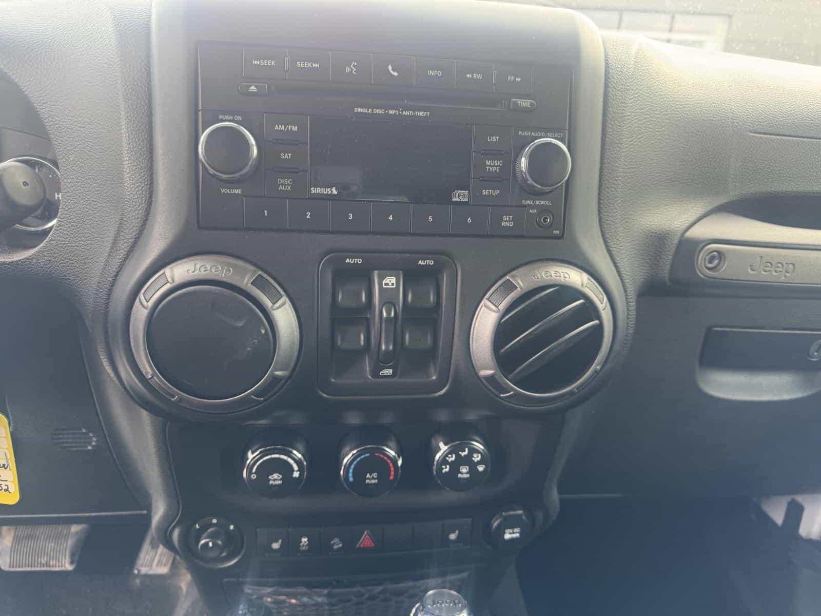 Image 9 Jeep Wrangler Unlimited Sport 2018