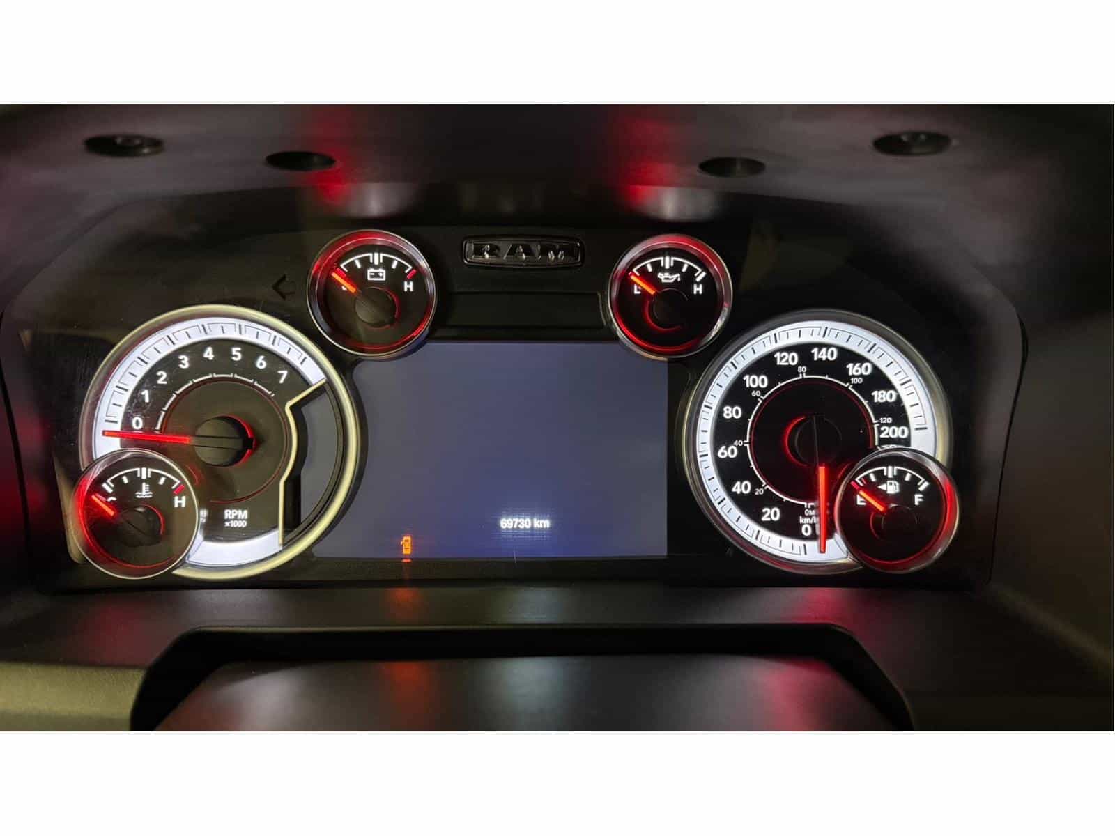 Image 14 RAM 1500 Classic Express 2021