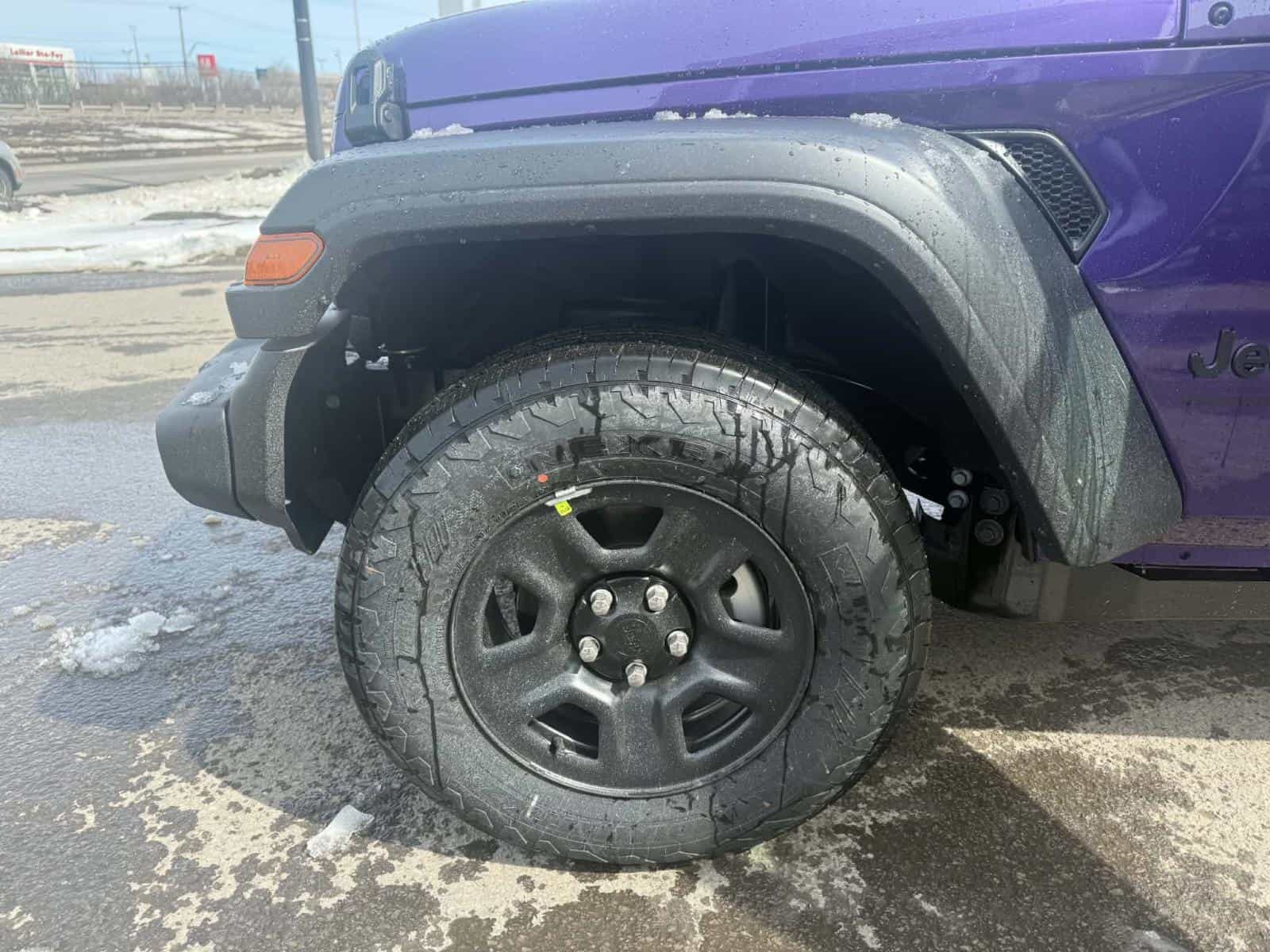 Image 5 Jeep Wrangler Sport 2026