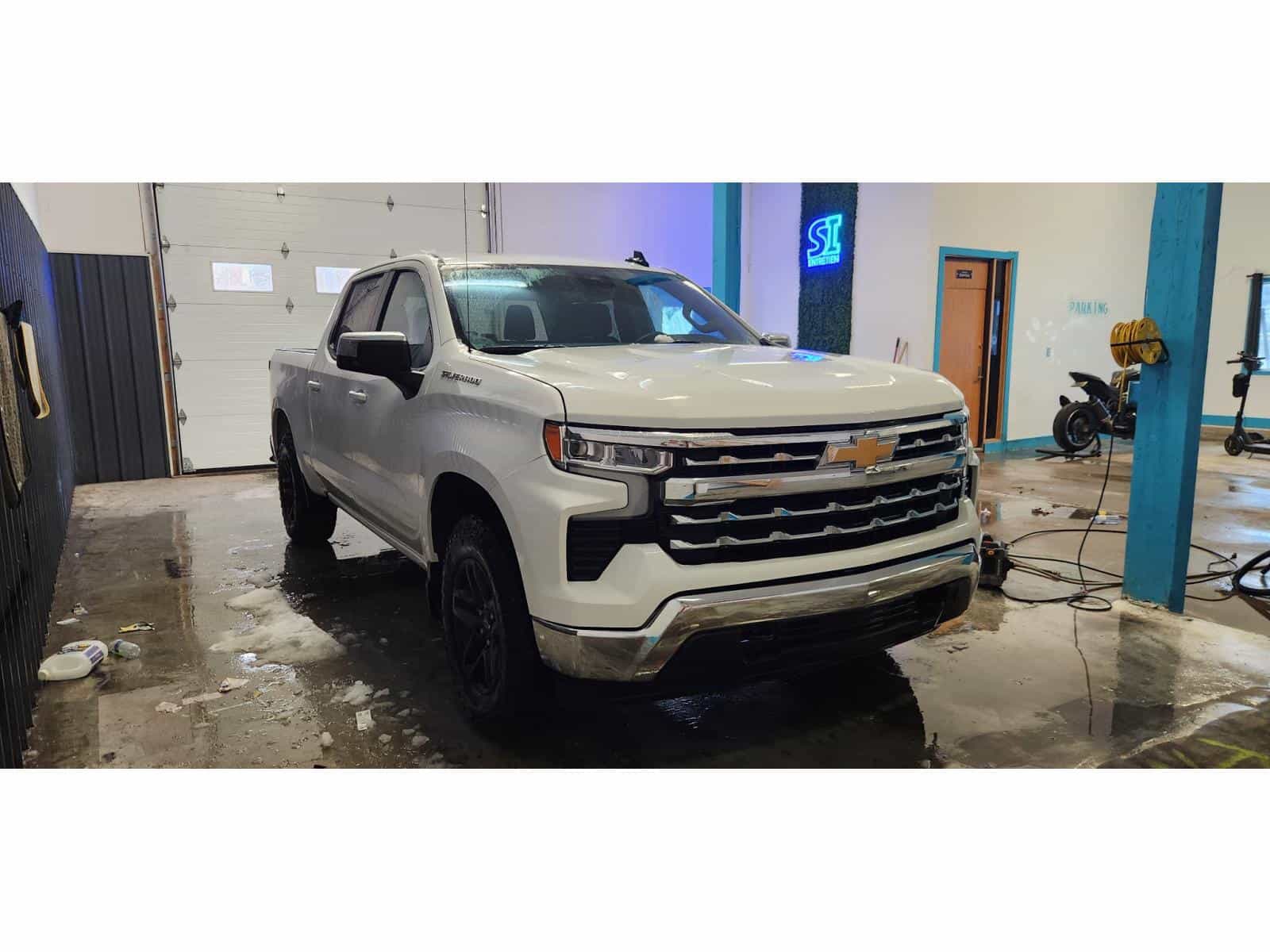 Image 3 Chevrolet SILVERADO K1500 LT LT 2025