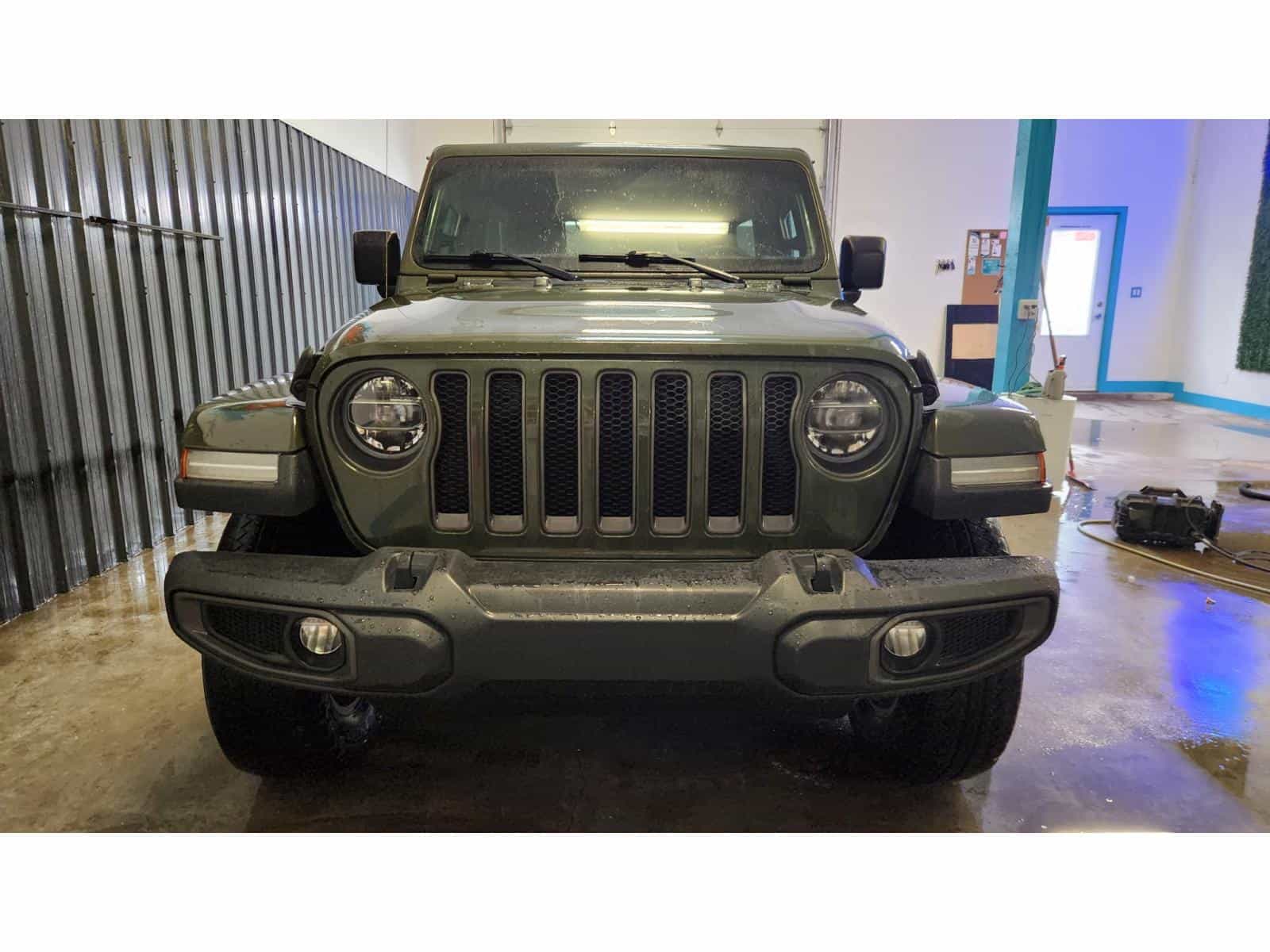 Image 2 Jeep Wrangler Sport 2021