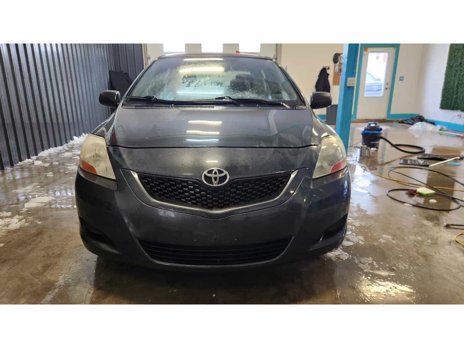 Image 2 Toyota Yaris Base 2009