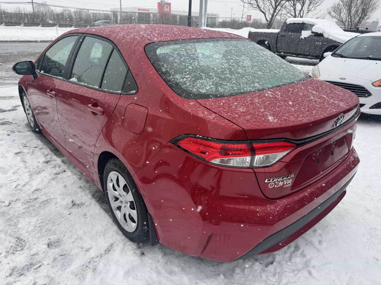 Image 2 Toyota Corolla LE 2020