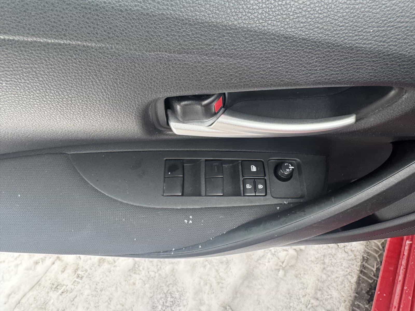 Image 7 Toyota Corolla LE 2020