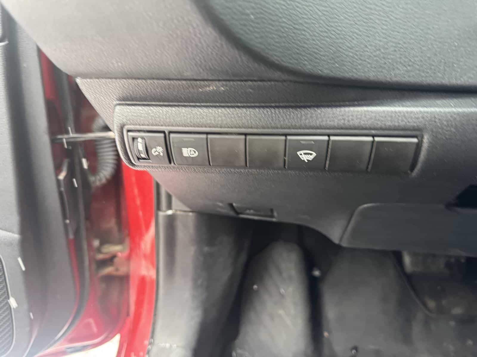 Image 8 Toyota Corolla LE 2020