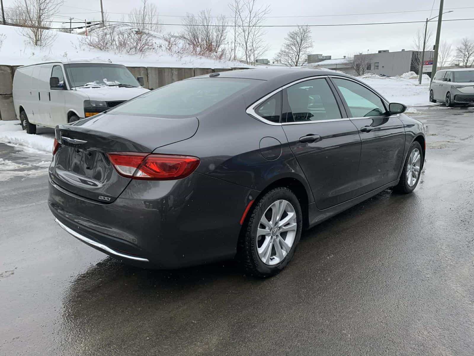 Image 5 Chrysler 200 Limited 2016