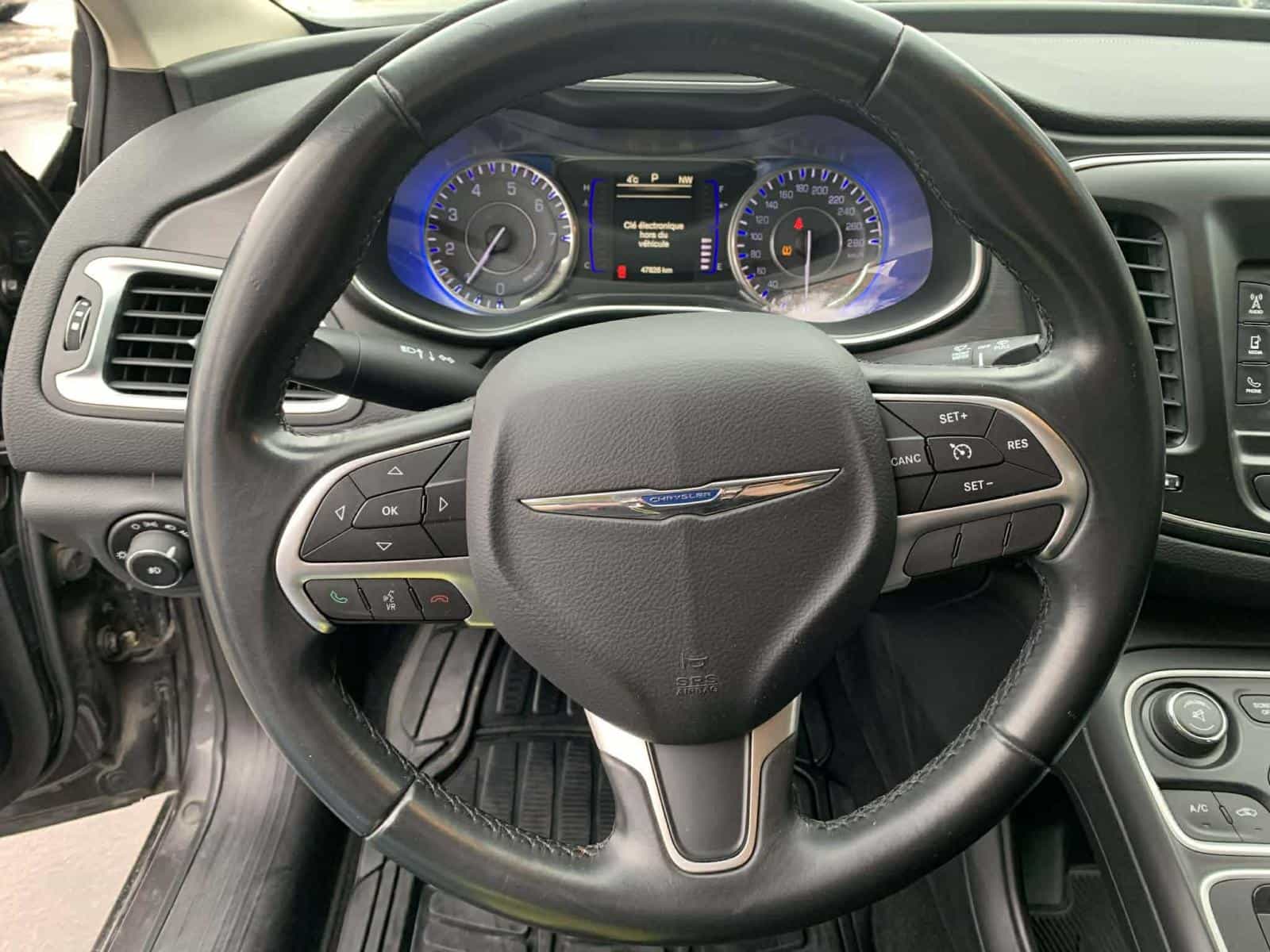 Image 14 Chrysler 200 Limited 2016