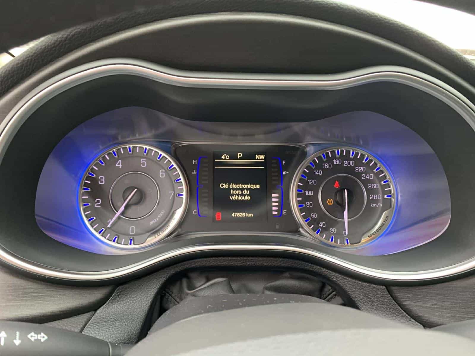 Image 15 Chrysler 200 Limited 2016