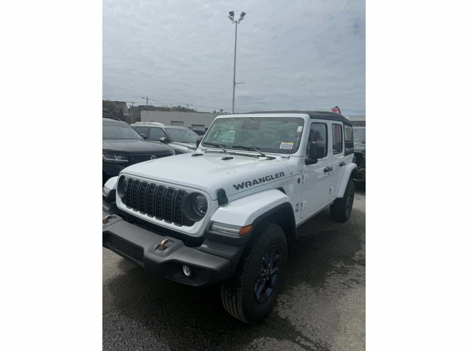 Image 1 Jeep Wrangler Sport 2026
