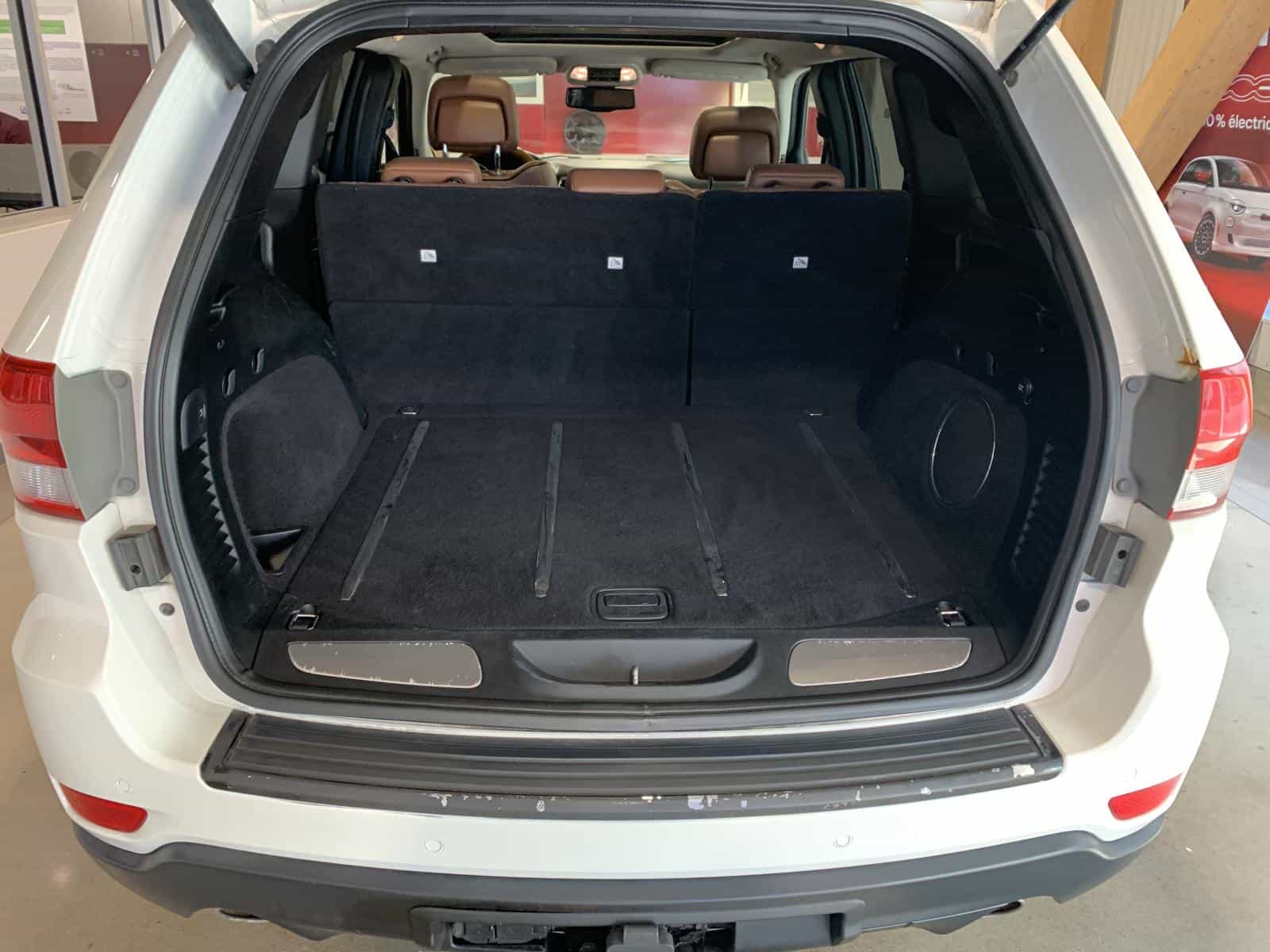 2011 Jeep Grand Cherokee Overland Overland - Image 9