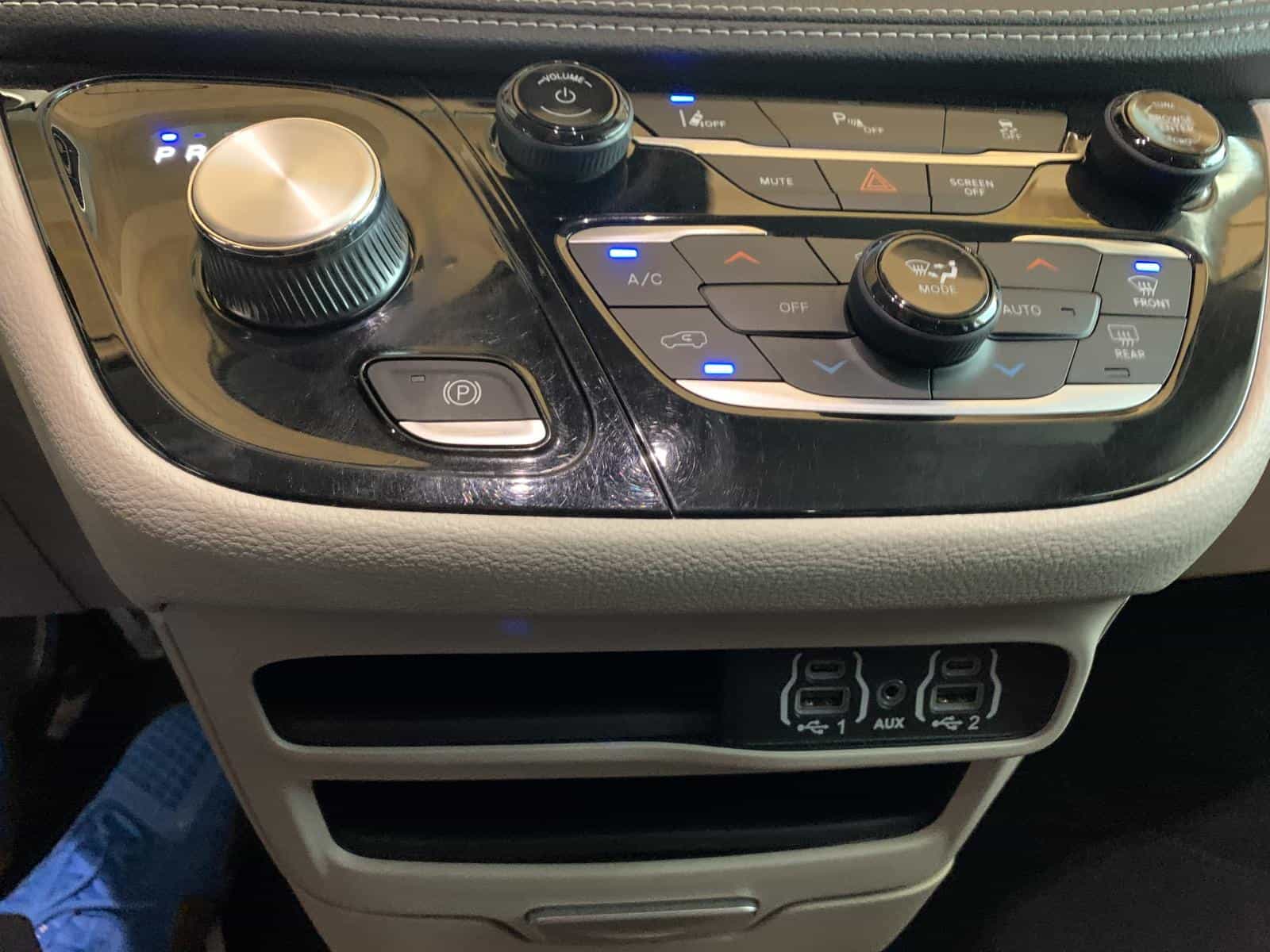 2023 Chrysler Pacifica Hybrid Touring L Hybrid Touring L - Image 16