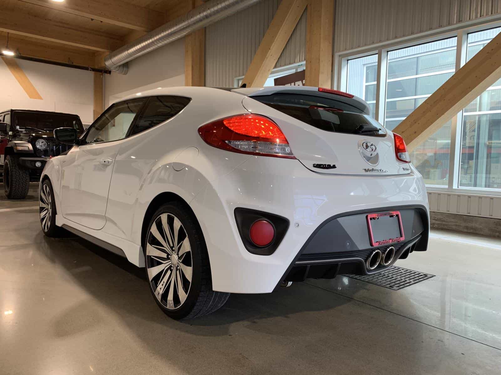 2015 Hyundai Veloster Turbo Turbo - Image 2
