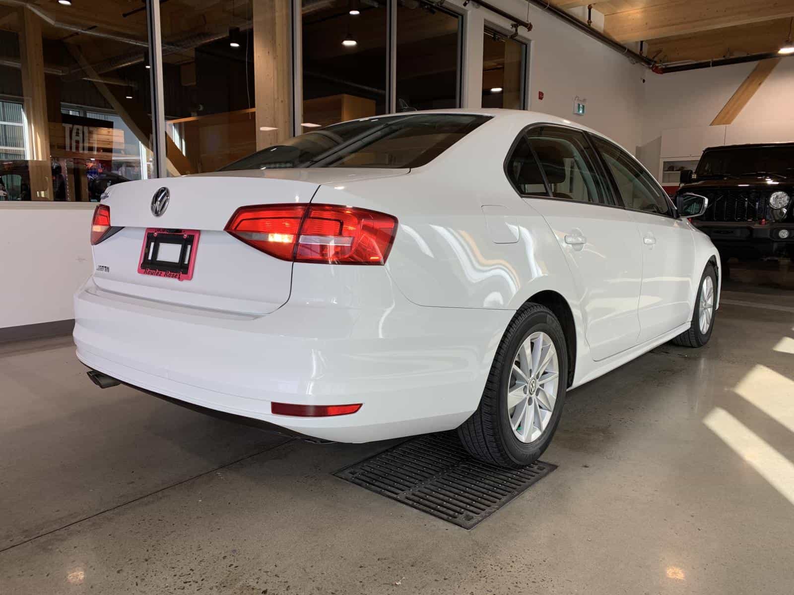 2015 Volkswagen Jetta Base/S Sedan - Image 3