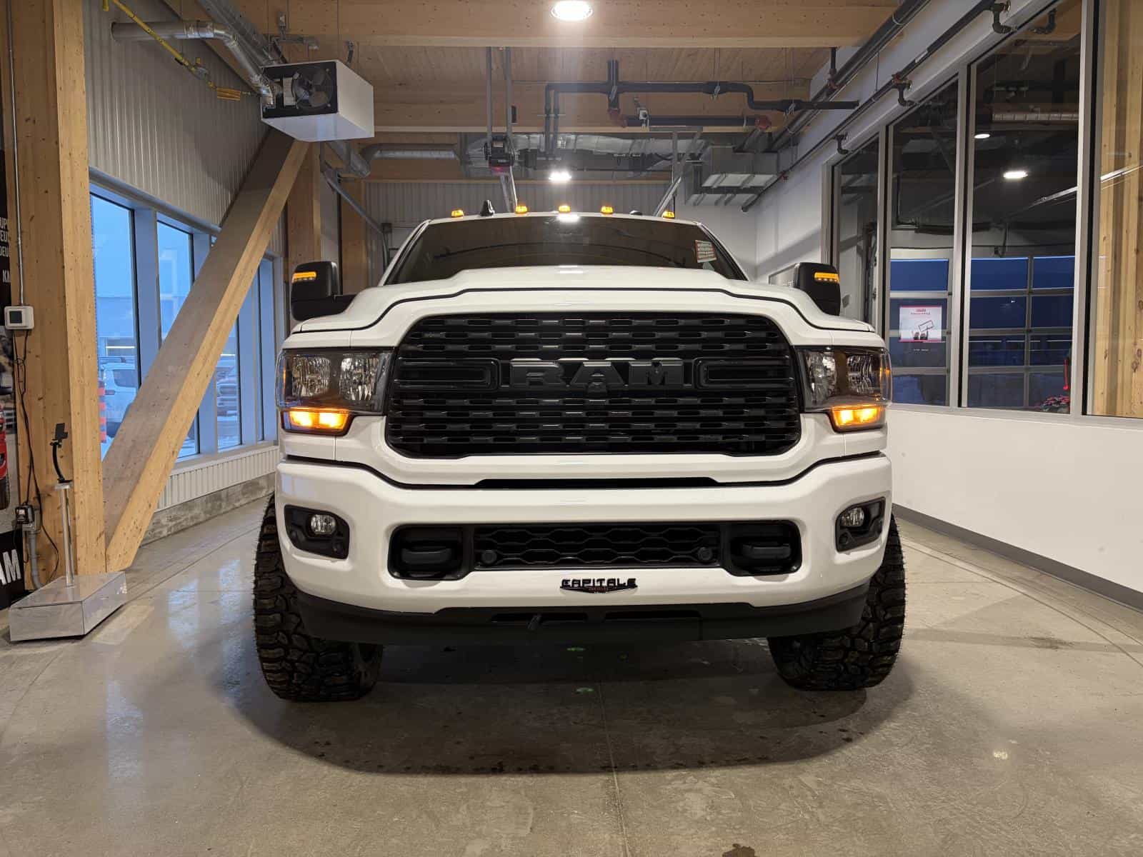 Image 3 RAM 2500 Big Horn 2024