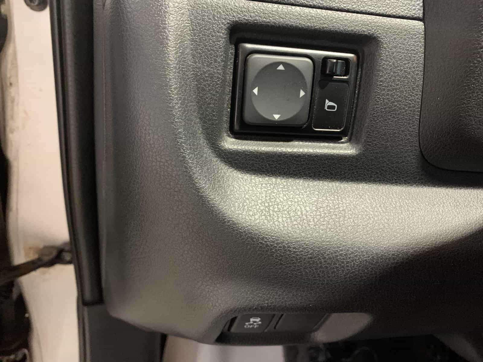 2014 Nissan Versa S/S Plus/Sv/Sl S - Image 20