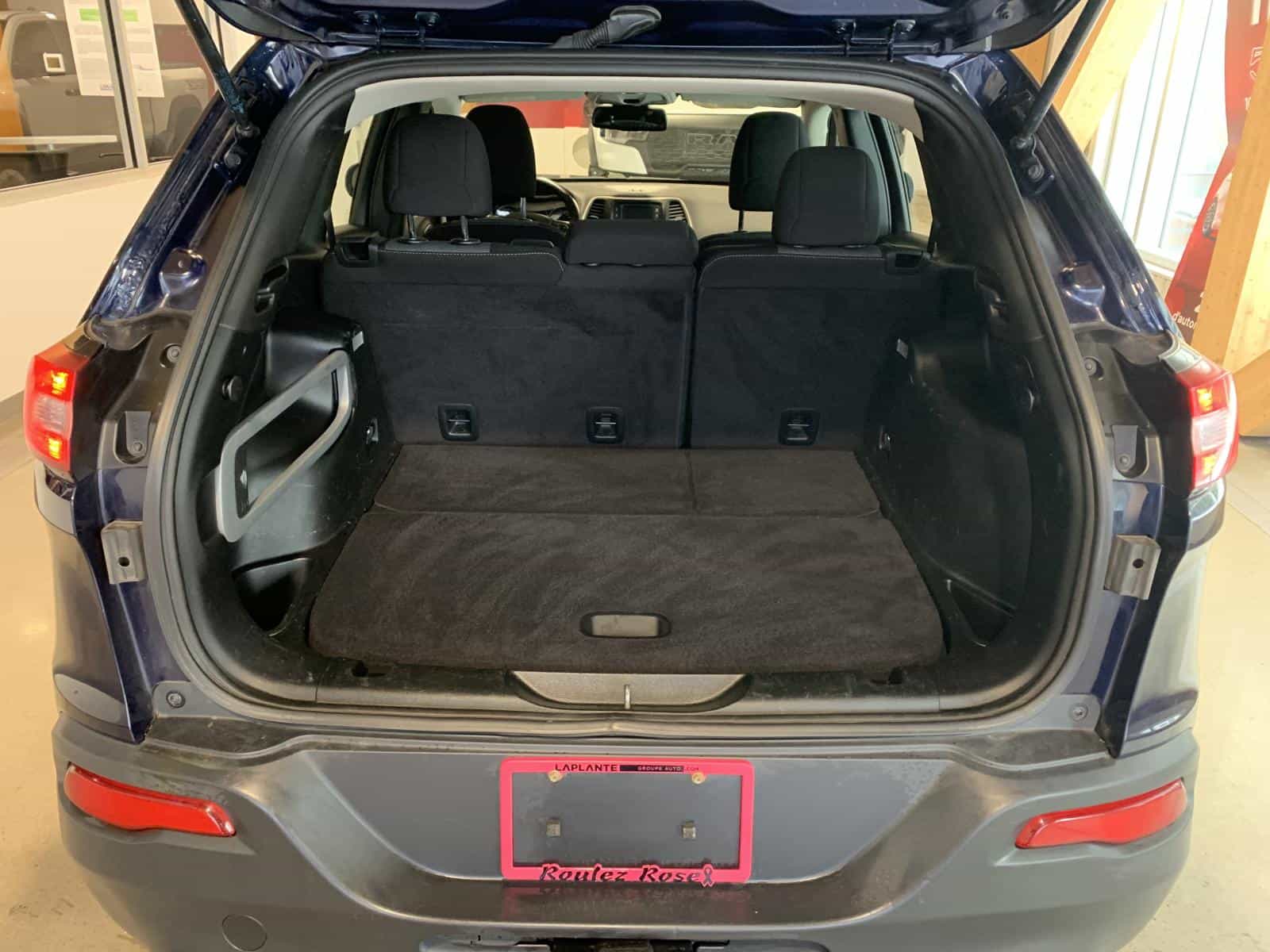 2016 Jeep Cherokee S Sport - Image 9