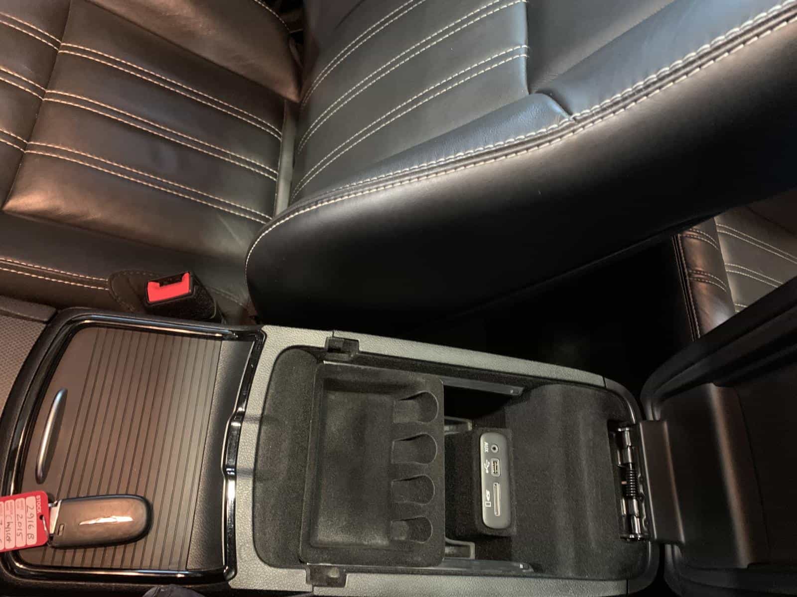 2015 Chrysler 300 S - Image 26