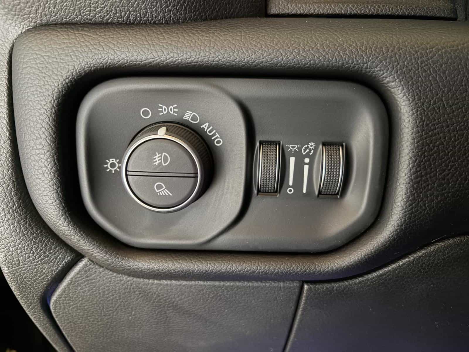 2020 RAM 2500 Big Horn Big Horn - Image 15