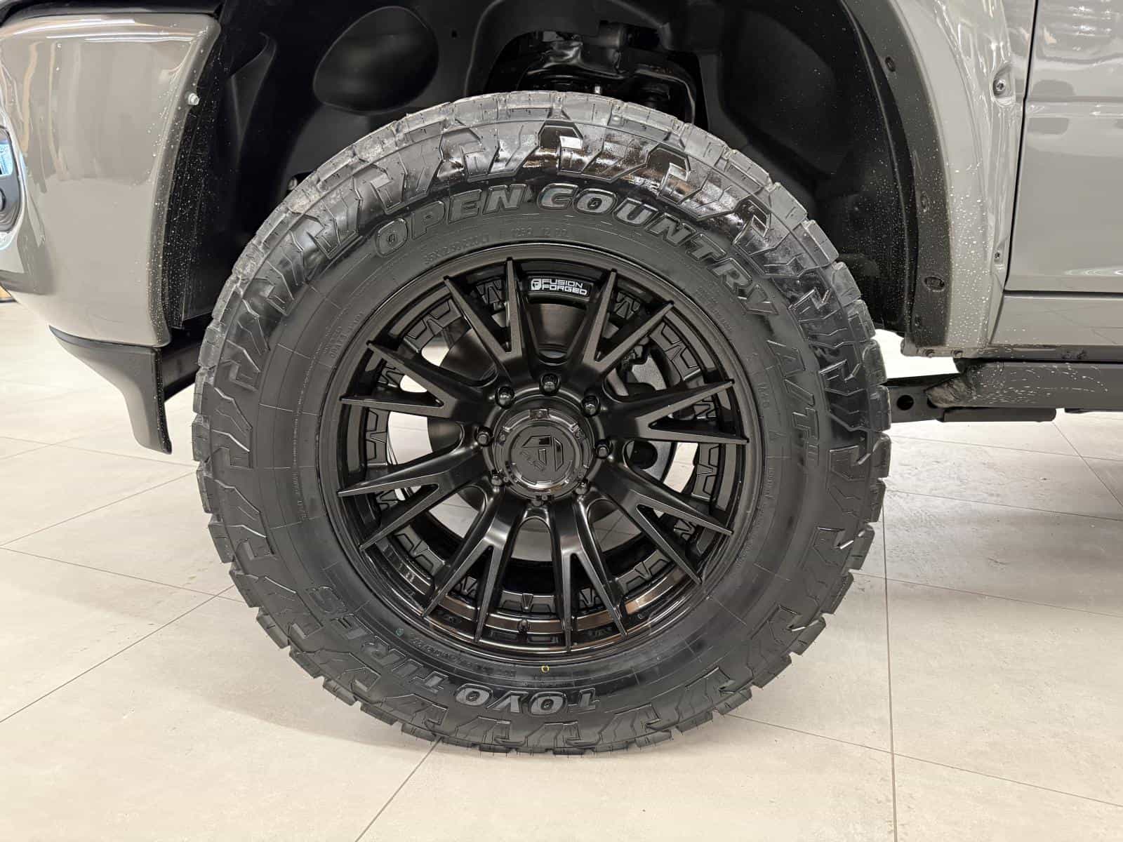 Image 16 RAM 2500 Limited 2026