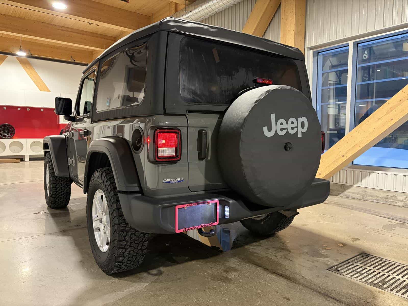 2021 Jeep Wrangler Sport S - Image 4