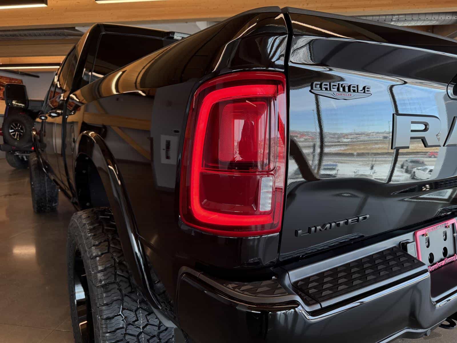 Image 6 RAM 2500 Limited 2026