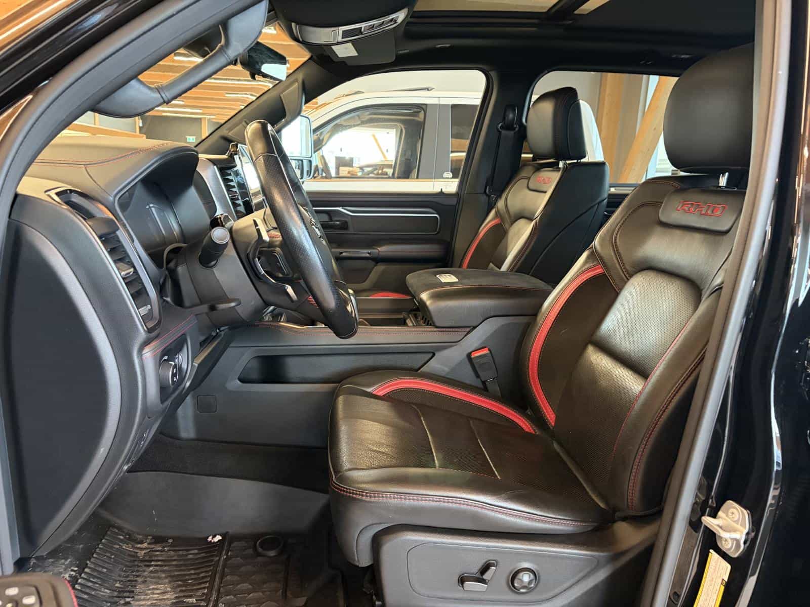 2025 RAM 1500 RHO - Image 20