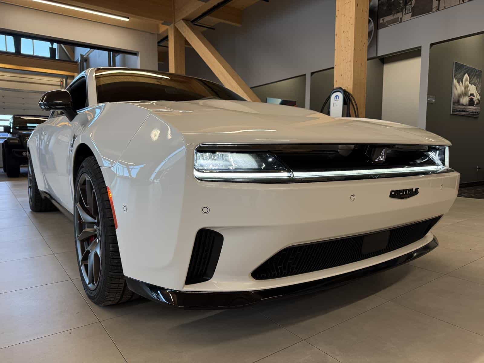 2024 Dodge Charger Daytona EV R/T - Image 10