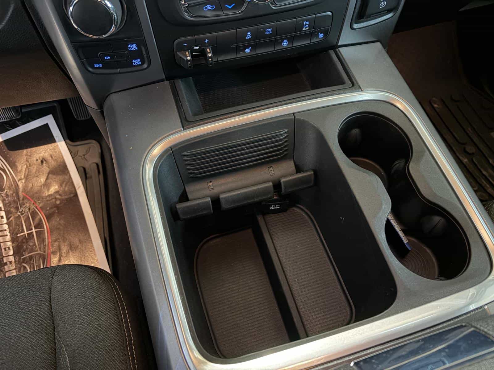 2022 RAM 1500 CLASSIC SLT Warlock - Image 22