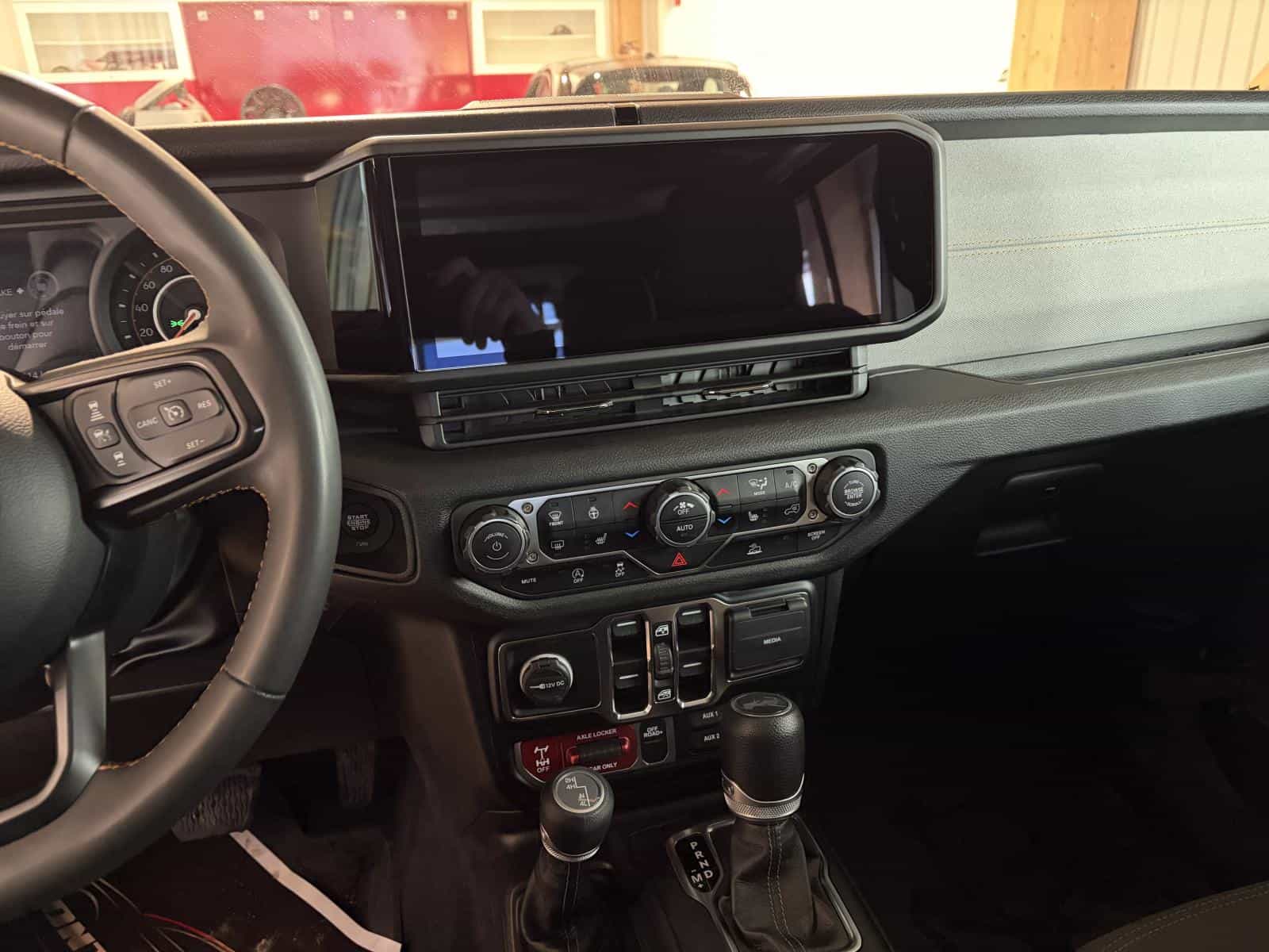 2024 Jeep Wrangler Willys - Image 22