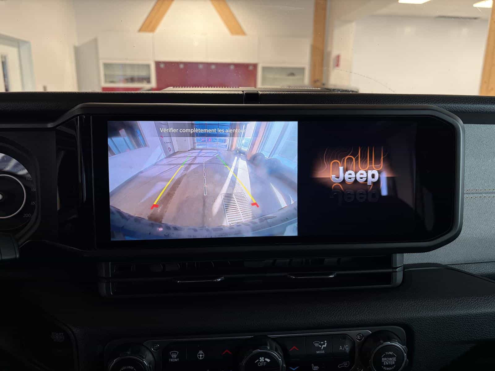 2024 Jeep Wrangler Willys - Image 24