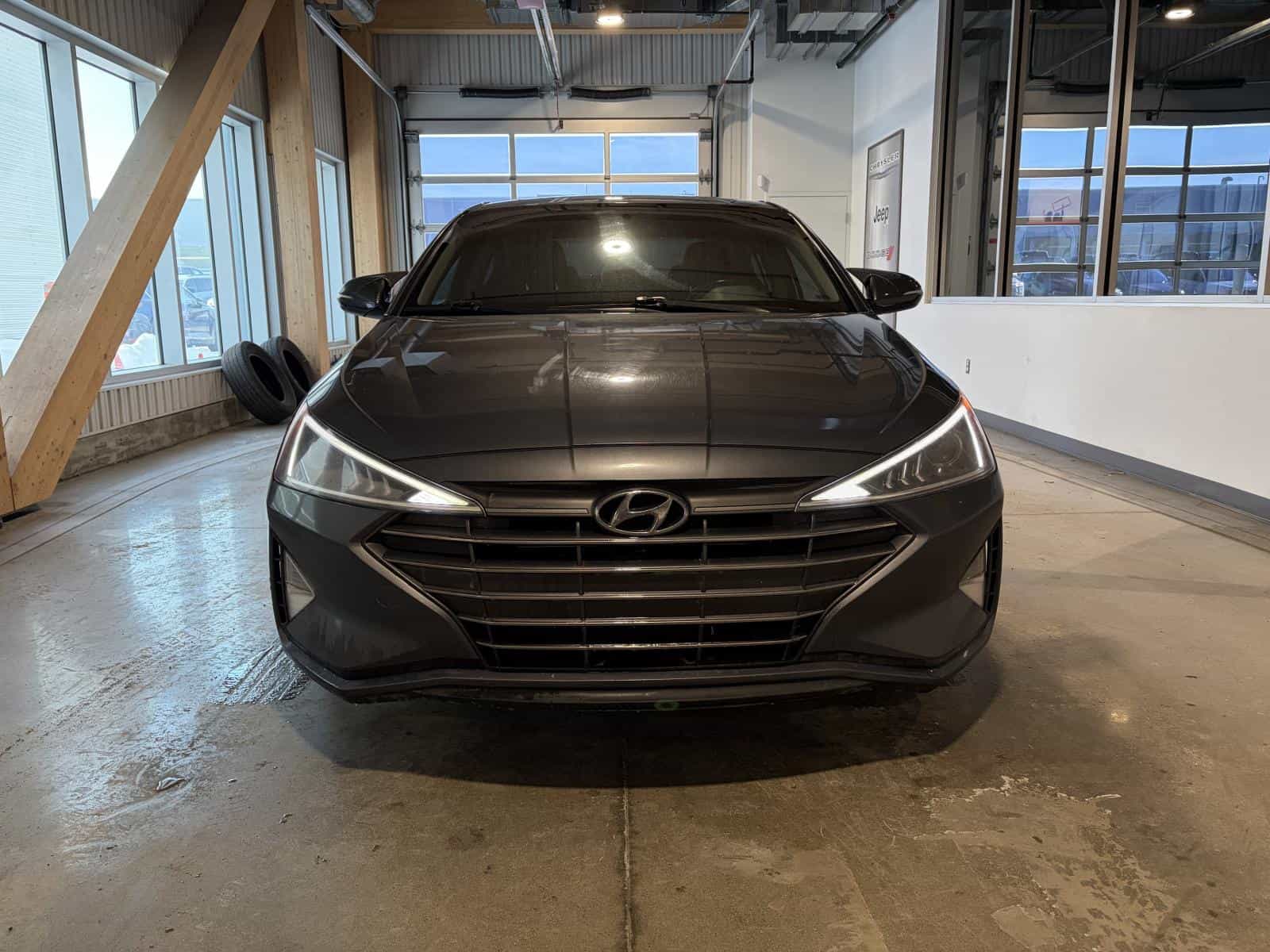 2019 Hyundai ELANTRA SEL/VALUE/LIMITED Preferred - Image 2