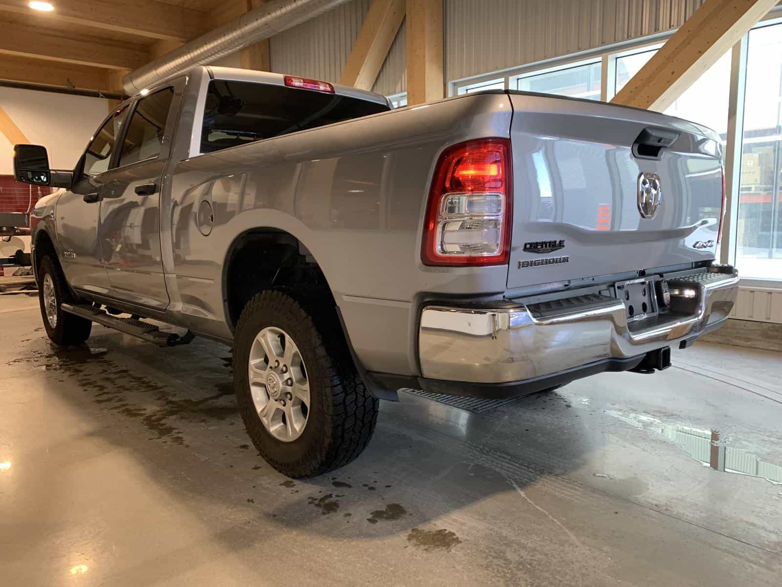 Image 3 RAM 3500 Big Horn 2024