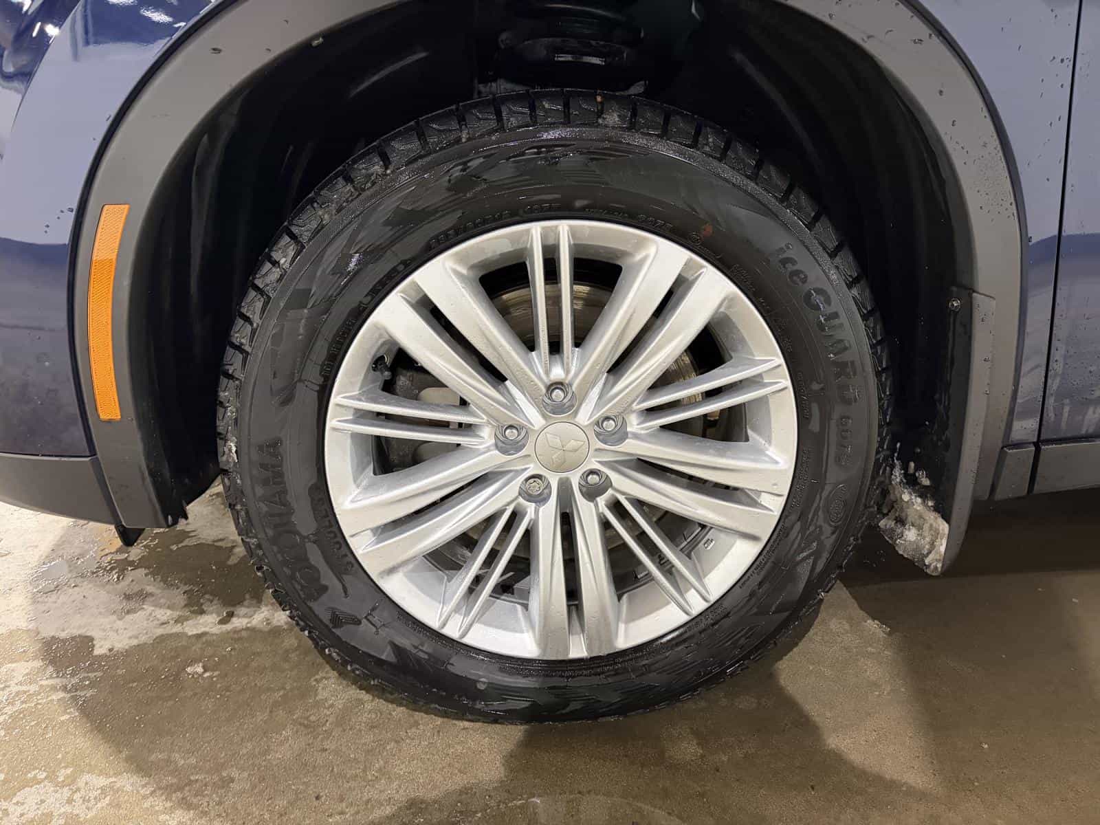 Image 4 Mitsubishi Outlander ES 2024