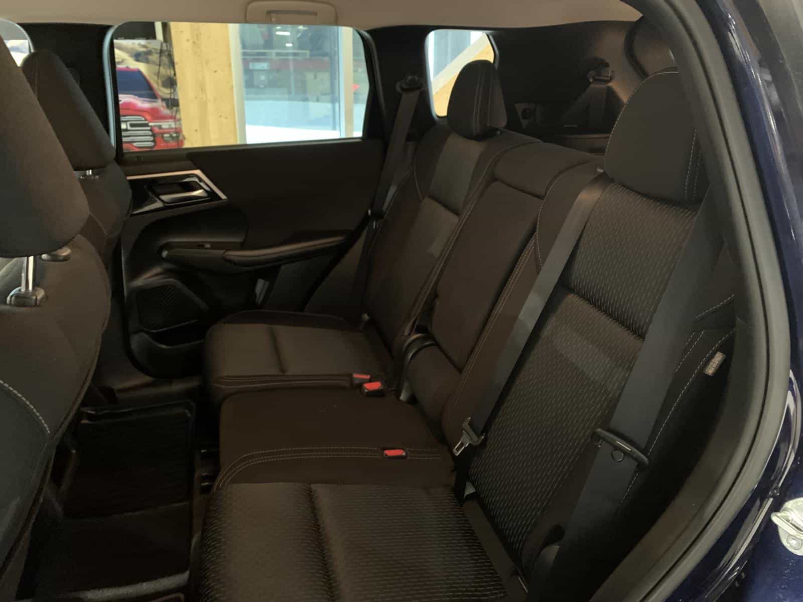 Image 13 Mitsubishi Outlander ES 2024