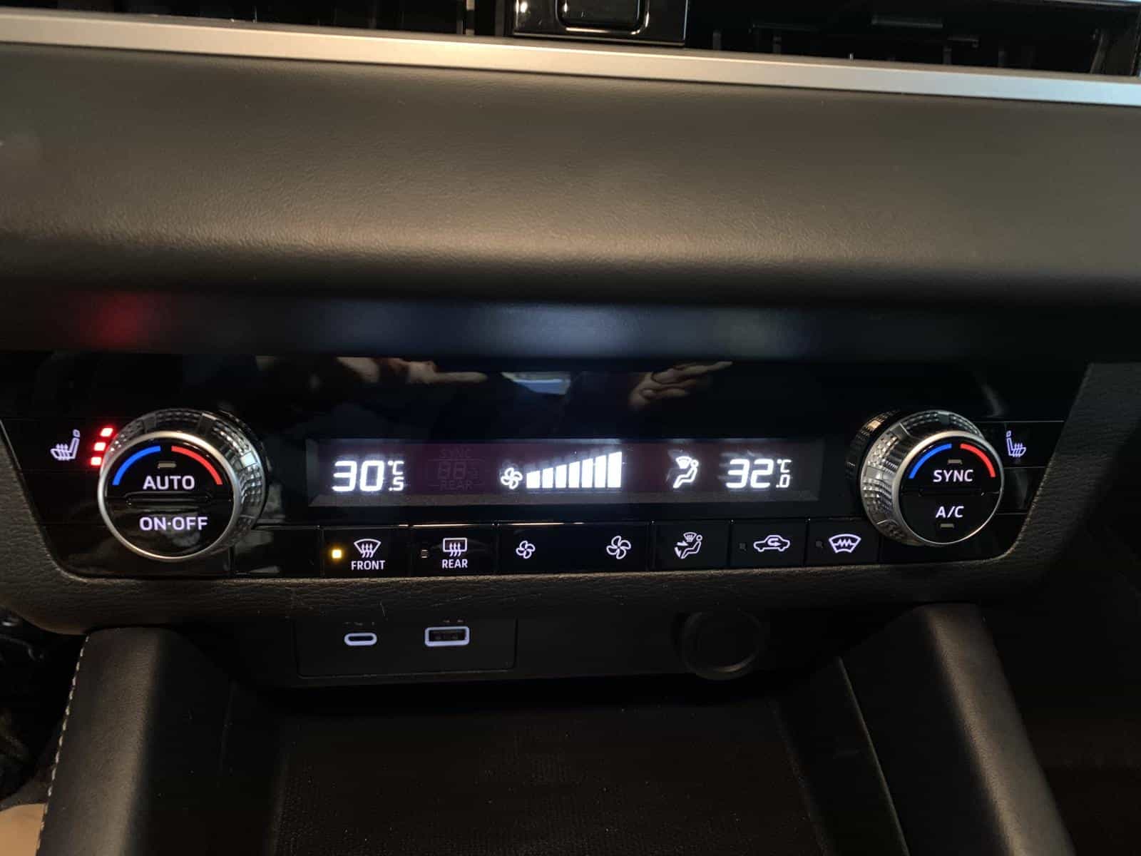 Image 16 Mitsubishi Outlander ES 2024