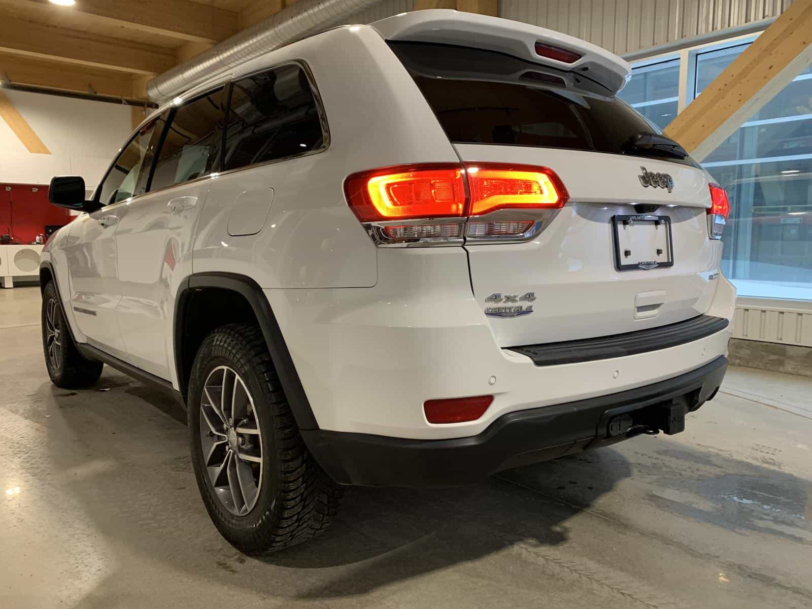 Image 3 Jeep Grand Cherokee Laredo 2018