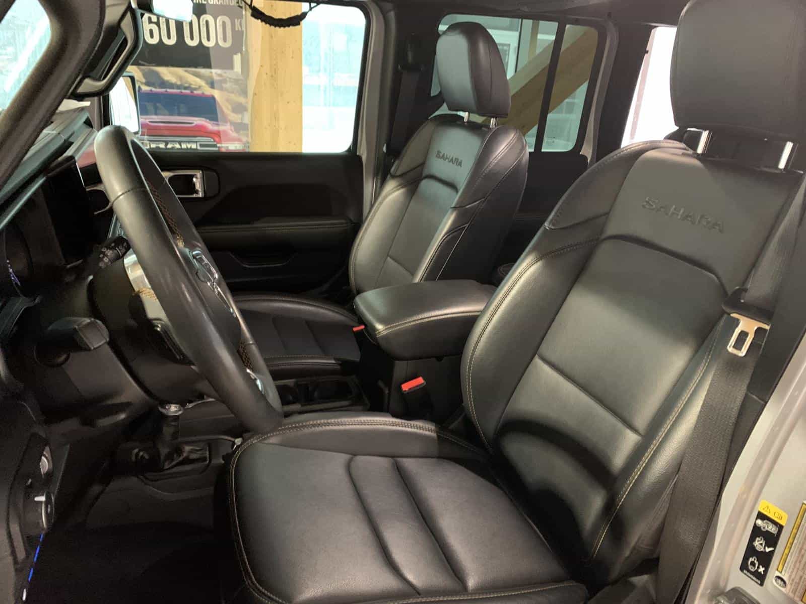 Image 15 Jeep Wrangler Sahara 4XE 2024