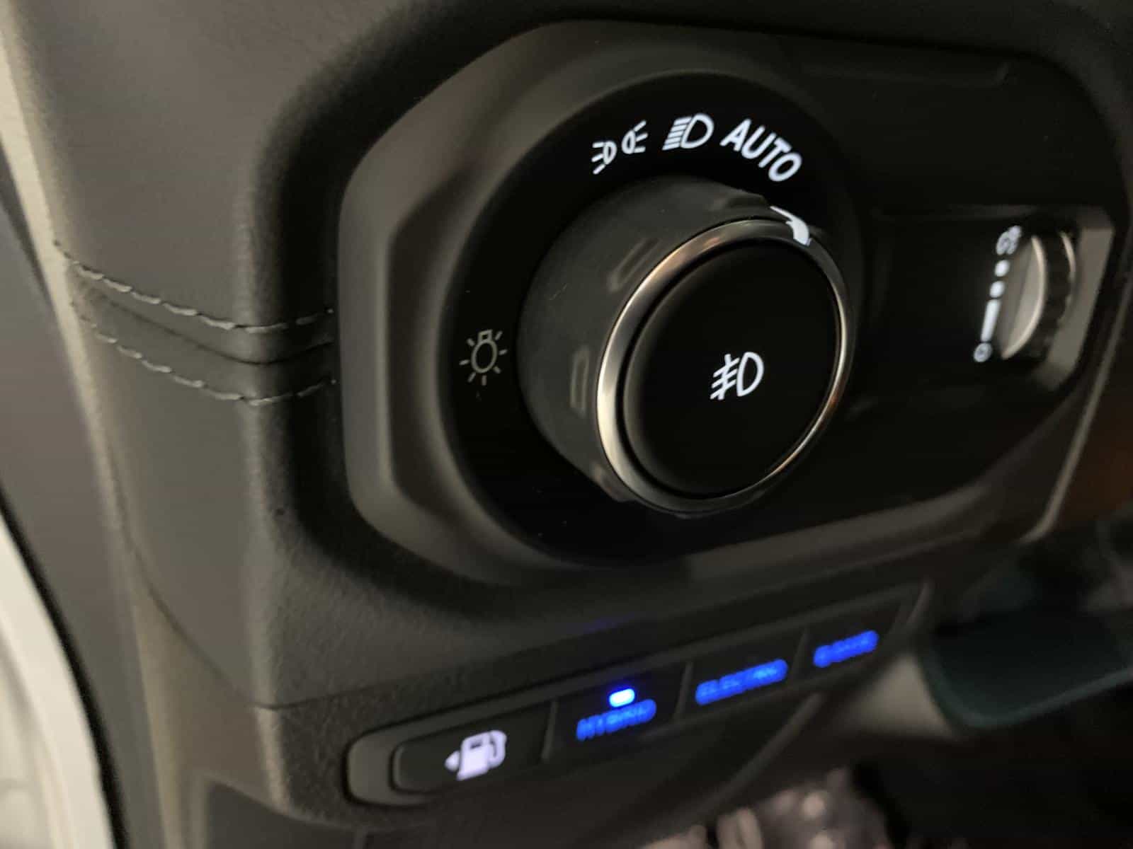 Image 27 Jeep Wrangler Sahara 4XE 2024