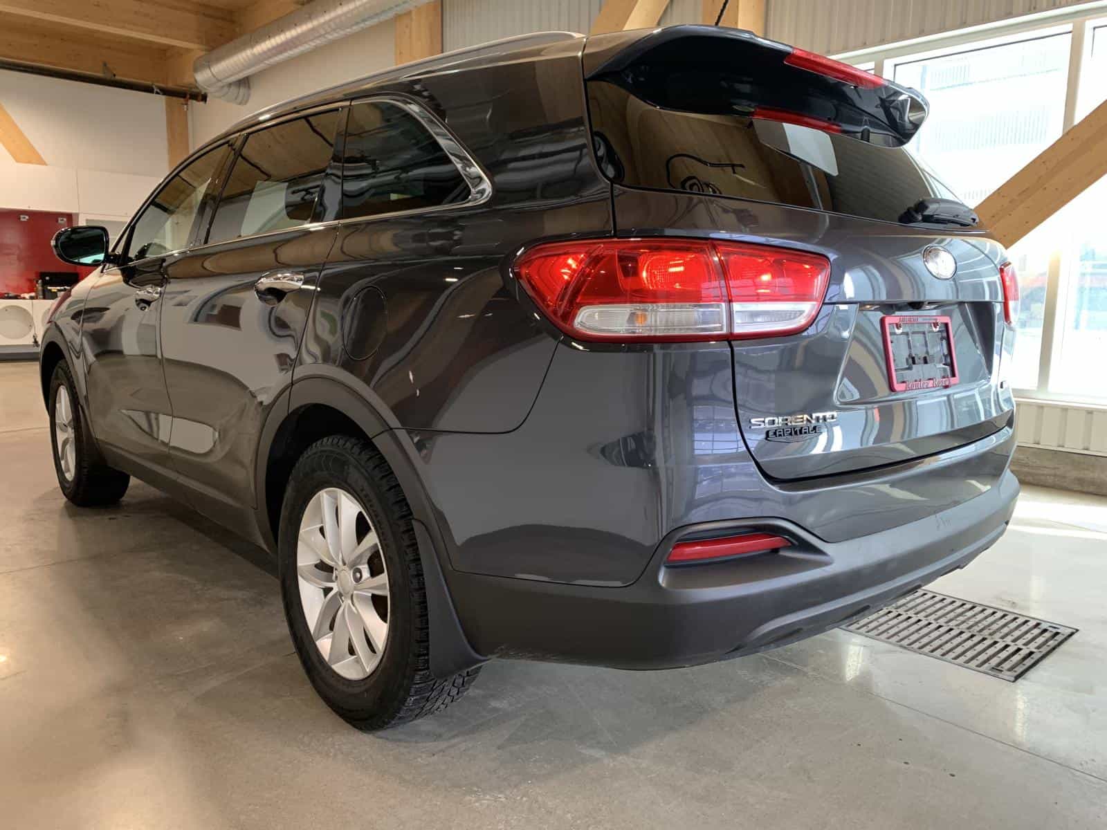 Image 3 Kia Sorento LX 2018
