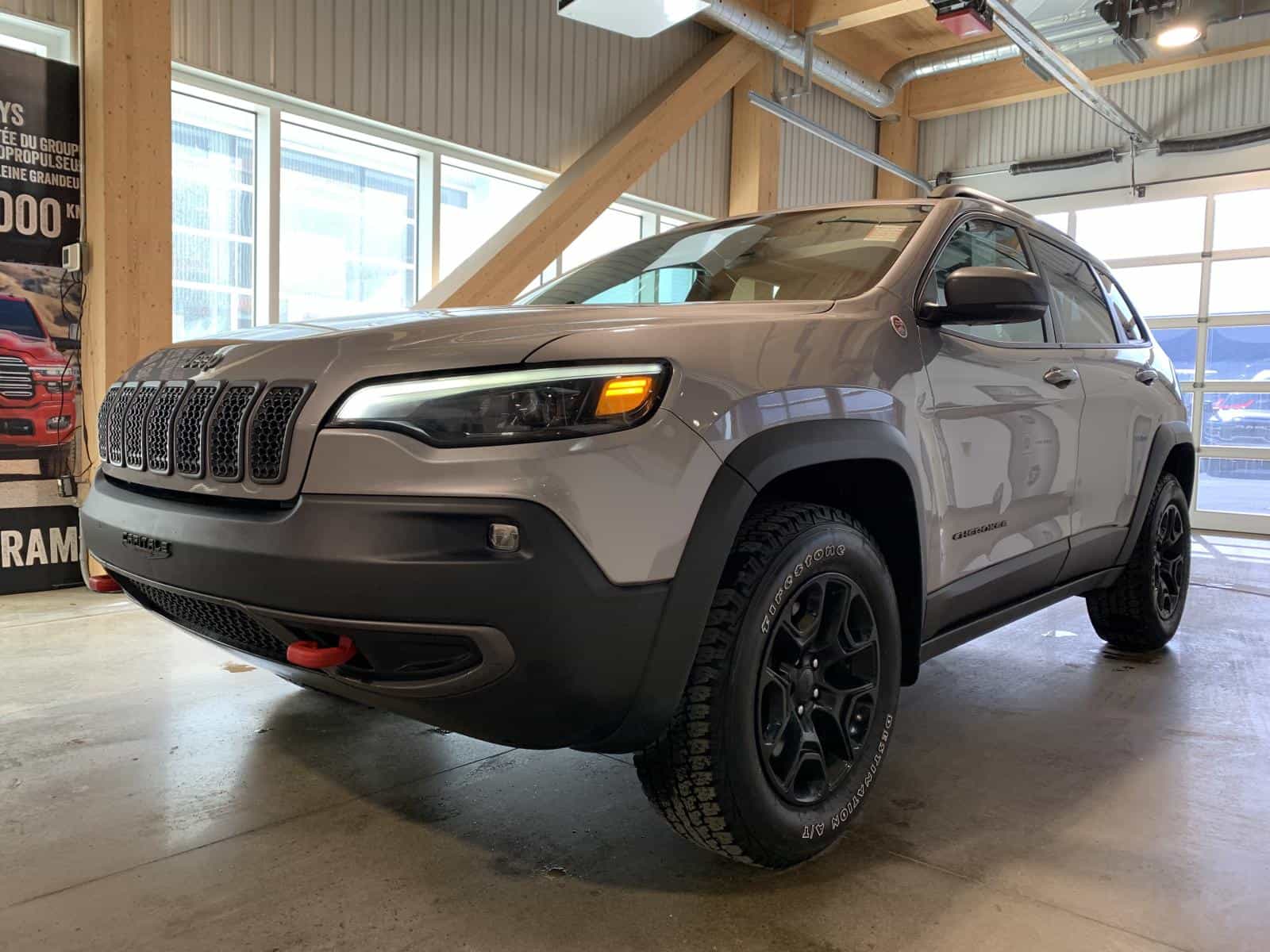 Image 2 Jeep Cherokee Trailhawk Elite 2020