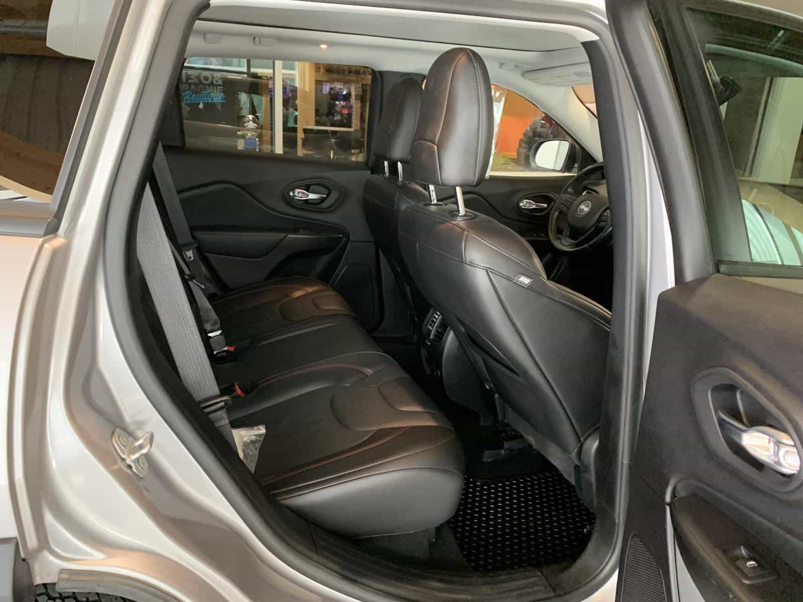 Image 24 Jeep Cherokee Trailhawk Elite 2020