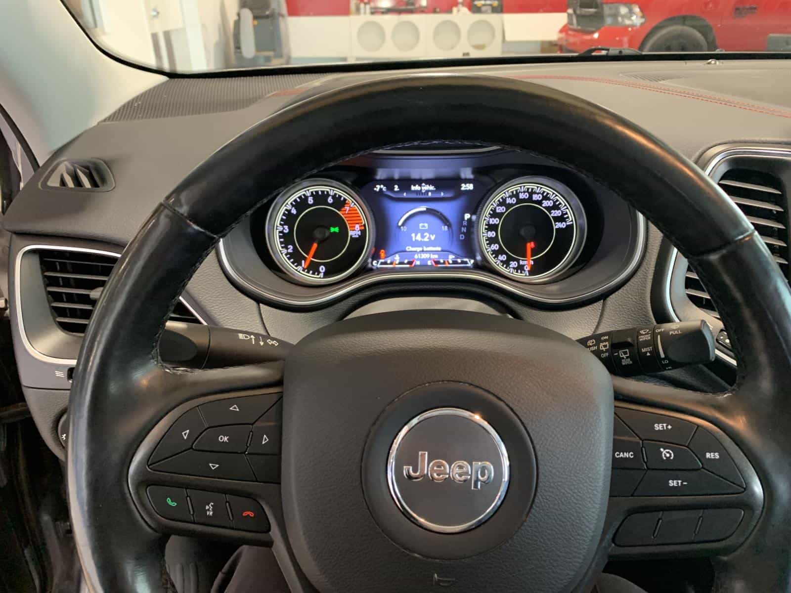 Image 30 Jeep Cherokee Trailhawk Elite 2020