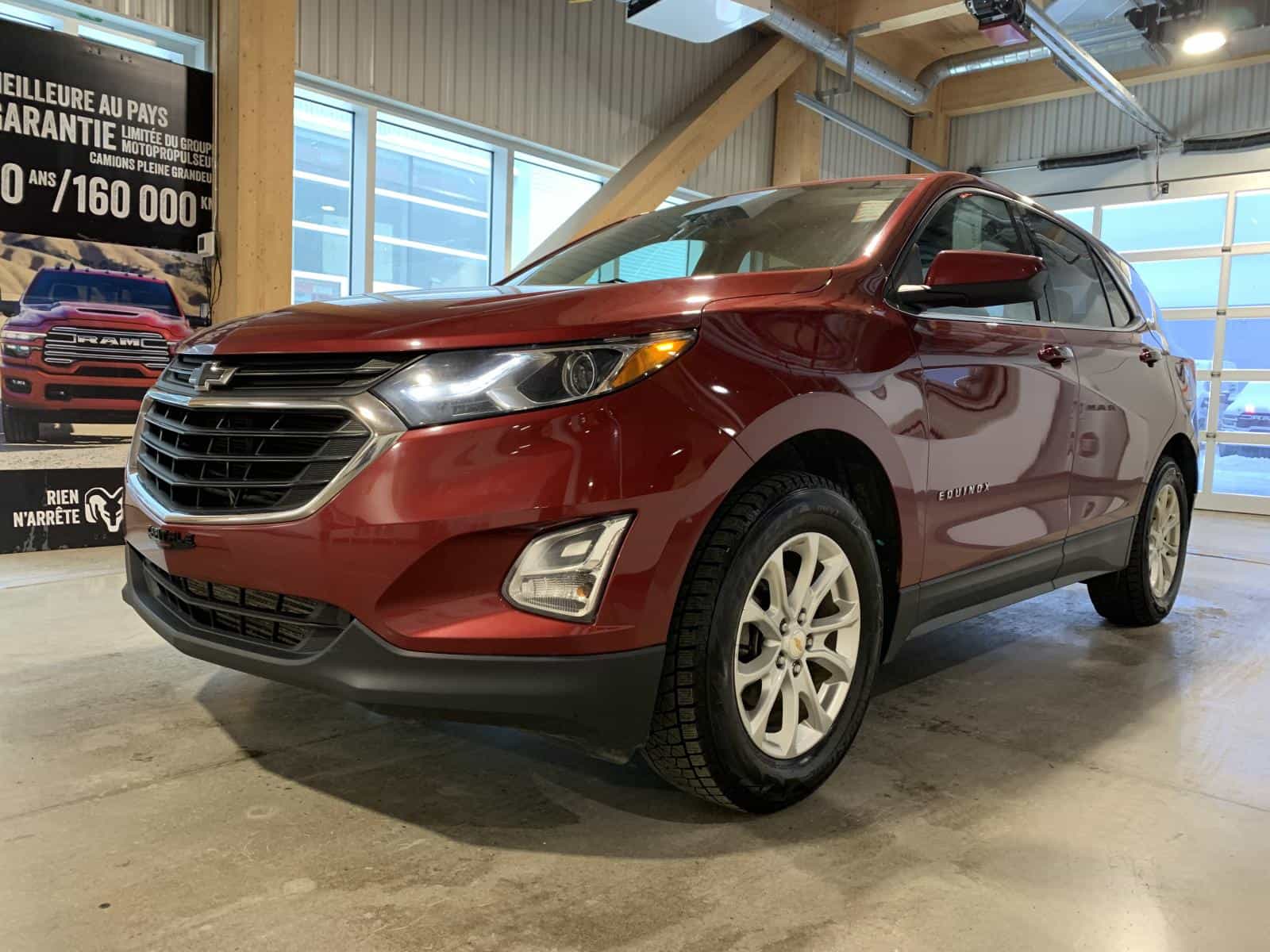 Image 2 Chevrolet EQUINOX LT LT 2018