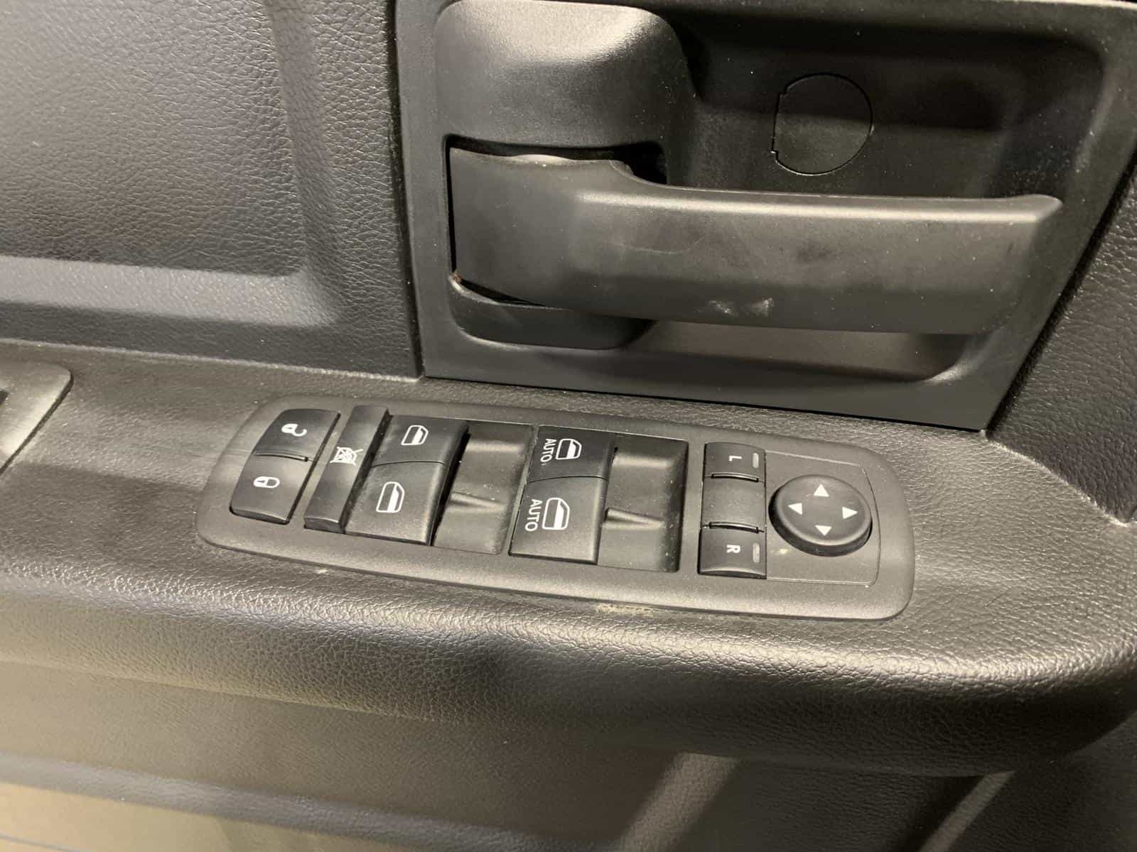 Image 29 RAM 1500 Classic Tradesman 2023