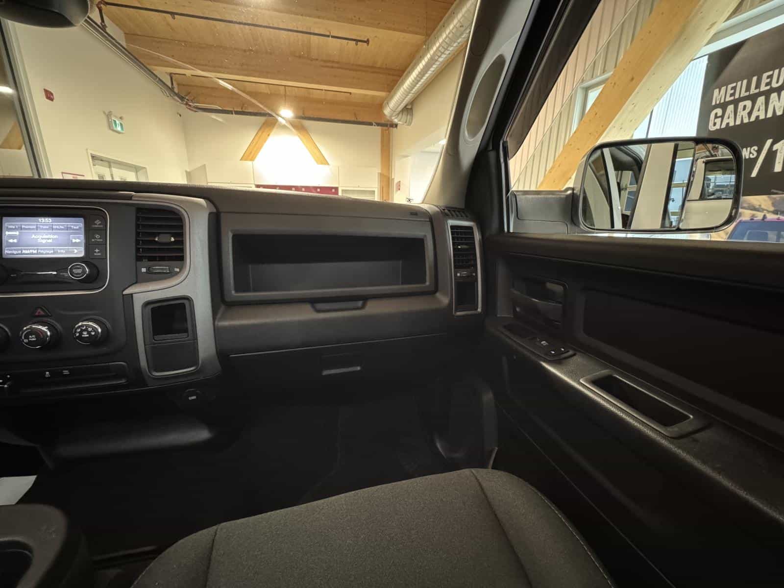 Image 38 RAM 1500 Classic Tradesman 2023